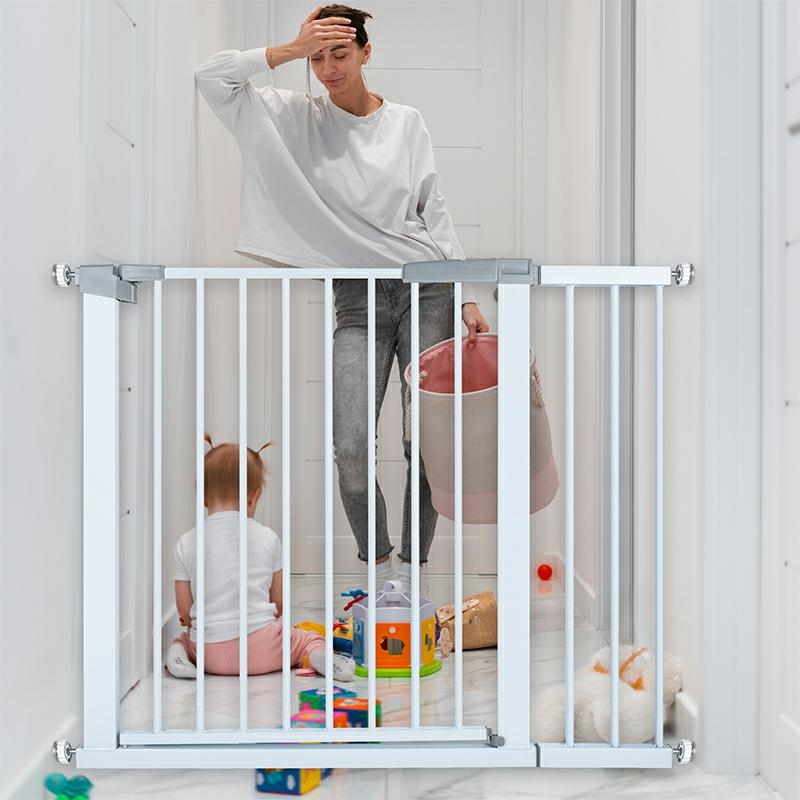 Drošības vārti bērniem kāpnēm un durvīm 76-125 cm ar paplašinājumiem (2)
