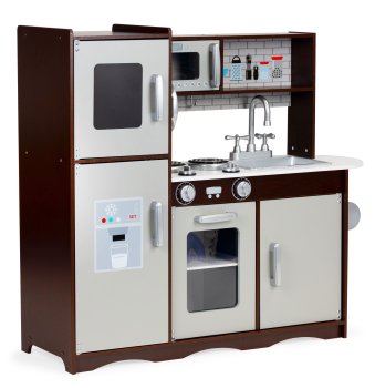 Большая деревянная детская кухня с шкафчиками и холодильником...