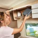 Akumulatora tīrīšanas birste Bosch UniversalBrush 3.6 V ar piederumiem