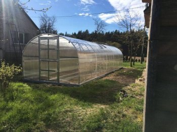 Siltumnīca Klasika 30 (3X10M) Ar Pamatiem Un 6Mm Polikarbonāta Pārklājumu; 4779037490486
