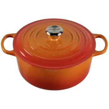 Le Creuset Signature Round Cast Iron Casserole 26 cm 5.3 L, Volcanic Orange
