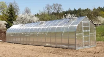 Siltumnīca KLASIKA STANDART 2,5x10 m ar pamatu un 4 mm polikarbonātu