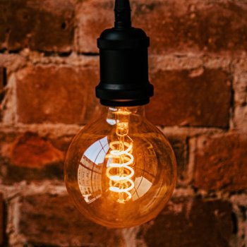 Forever Light LED Filament spuldze E27 G95 4W 230V 2000K 250lm, zelta