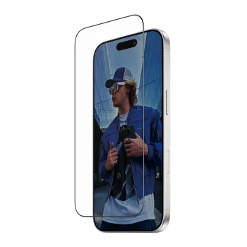 Защитное стекло PanzerGlass Ultra-Wide Fit Fastfit для iPhone 17 / 16 Pro