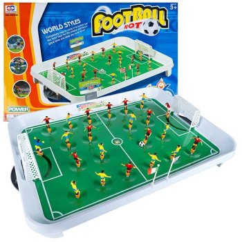 Atsperu galda futbola spēle bērniem ar rezultātu tablo