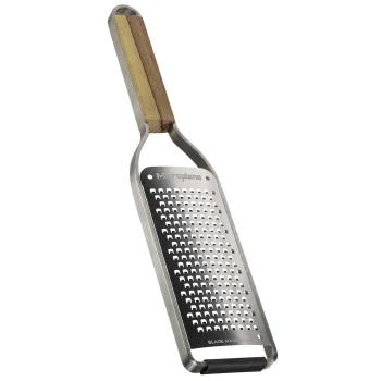 Microplane Master rupjā rīve ar koka rokturi
