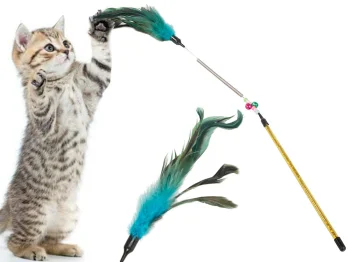 Kaķu makšķere ar spalvām un grabuli interaktīva rotaļlieta