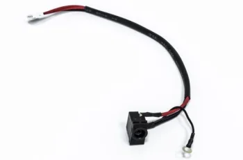 Barošanas ligzda ar kabeli Samsung NP-X420, NP-R522, R620