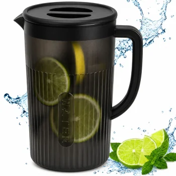 Plastmasas krūze ar vāku 3L, melna