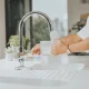 Фильтр для воды BWT AQUAlizer Station 125252562 со стеклянным графином, белый