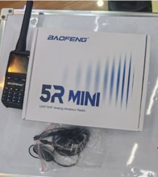 Liela rādiusa rācija Baofeng UV-5R MINI 20km 1600mAh, melna