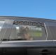 Universāls automašīnas loga ventilācijas režģis mājdzīvniekiem, melns