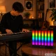 RGB LED dekoratīvā galda lampa Ekvalaizers ar pulti un aplikāciju