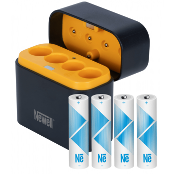 4-канальное зарядное устройство Newell с 4 аккумуляторами AA Li-ion 2200...