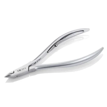 Nghia Export profesionālas kutikulas knaiblītes C-06 (7 mm)