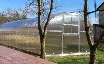 Siltumnīca Klasika 30 (3X10M) Ar Pamatiem Un 4Mm Polikarbonāta Pārklājumu; 4779037490479