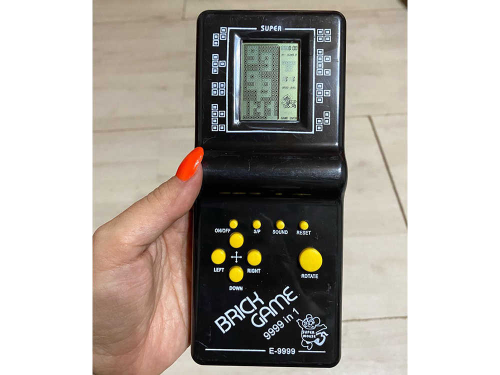 Elektroniskā spēle Tetris retro kabatas konsole 9999-in-1, melna (3)