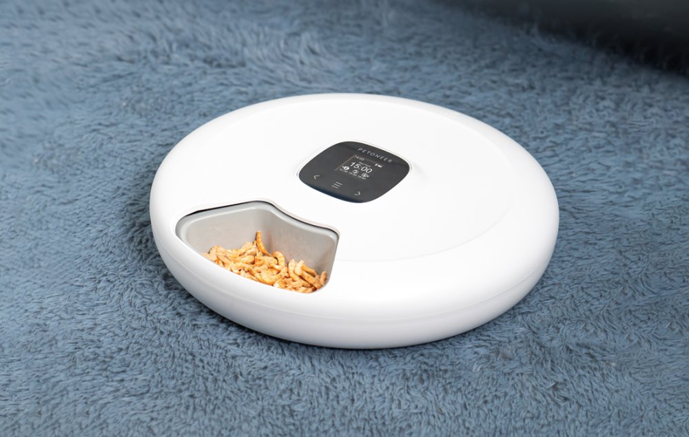 Petoneer NutriSpin Intelligent x6 Chamber Food Dispenser Bowl Container-Dispenser for Dogs Cats, White (6)