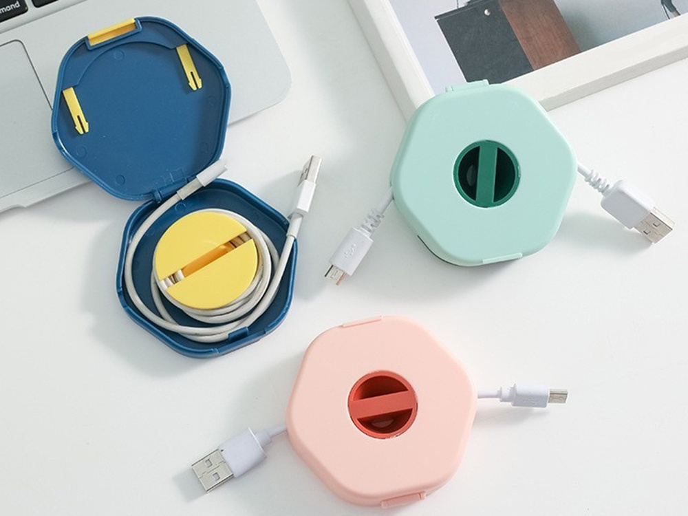 Rotating Cable Organizer and Winder with Phone Stand (3)