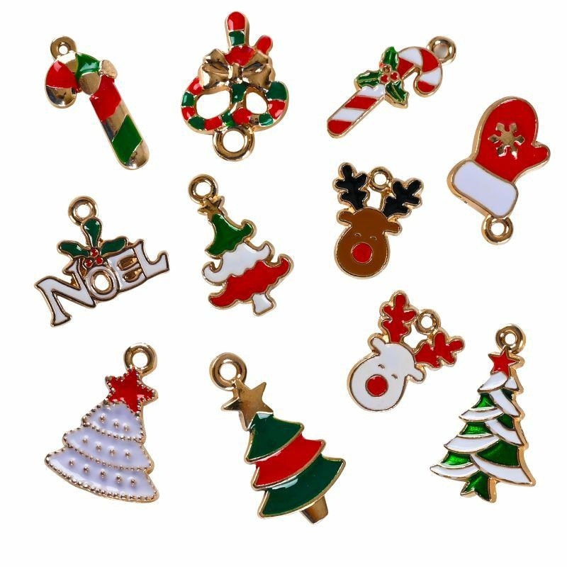 Christmas Advent Calendar for Kids with 24 Figurine Pendants (1)