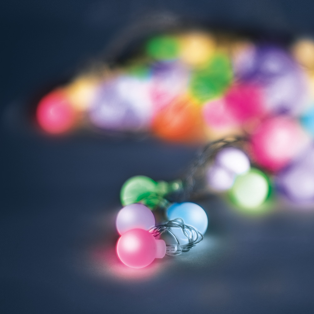 Forever FROSTED Christmas Lights Decorations 30 LED Lamps Bulbs, 6.5m, Multicolor RGB (1)