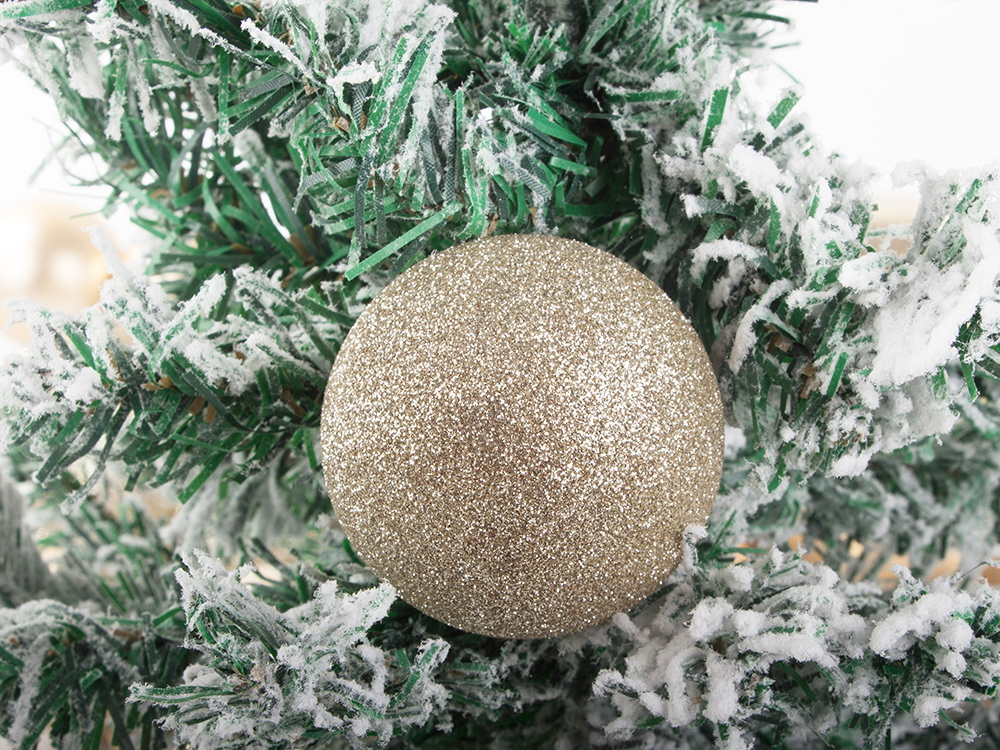 Christmas Tree Decoration, Gold Baubles, 33 pcs. (4)