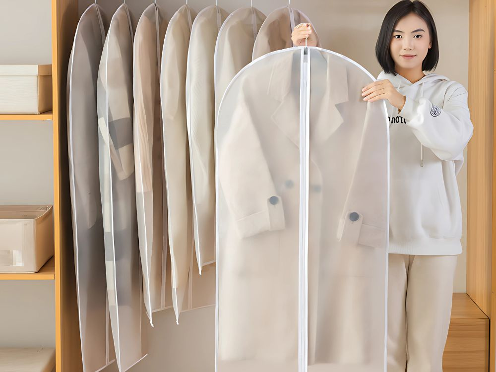 Large 60x137 cm garment bag with zipper (0)