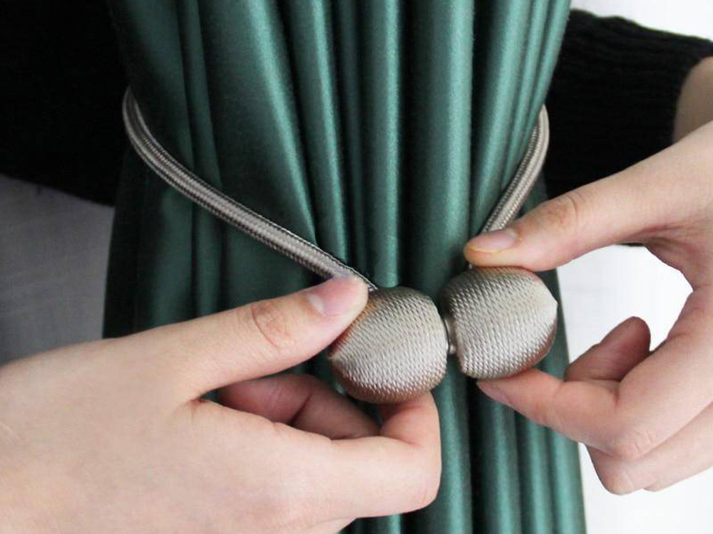Decorative Clips Holders For Curtains Magnetically Strong, Silver (5)