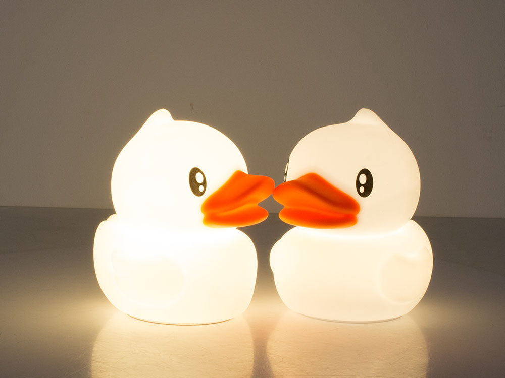 USB Charging Kids Silicone LED RGB Light Bedside Night Lamp, Duck (2)