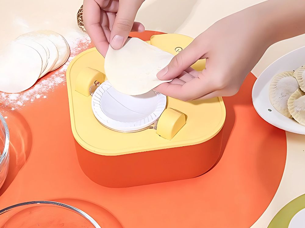 Electric Dumpling Maker with USB Charging (1)