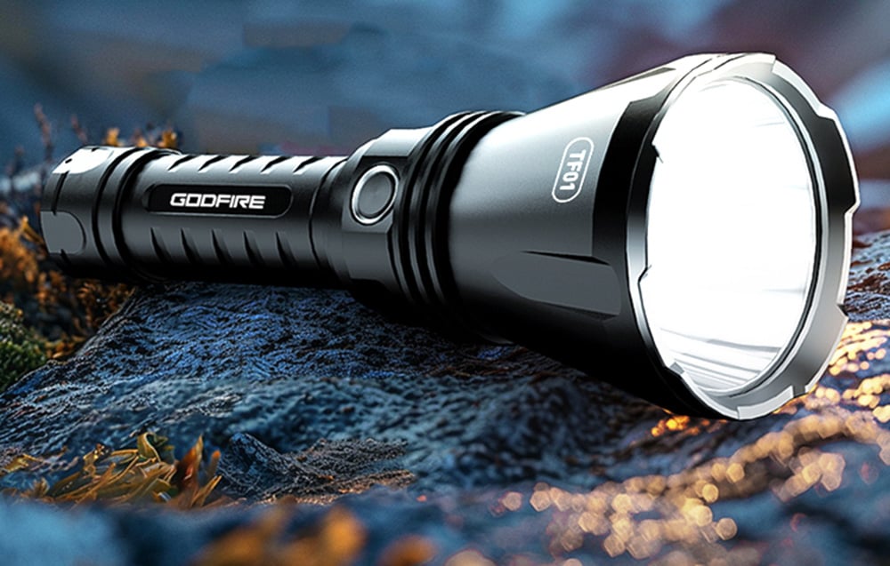 Tactical LED Flashlight Superfire Godfire TF01 1371lm 1000m (1)