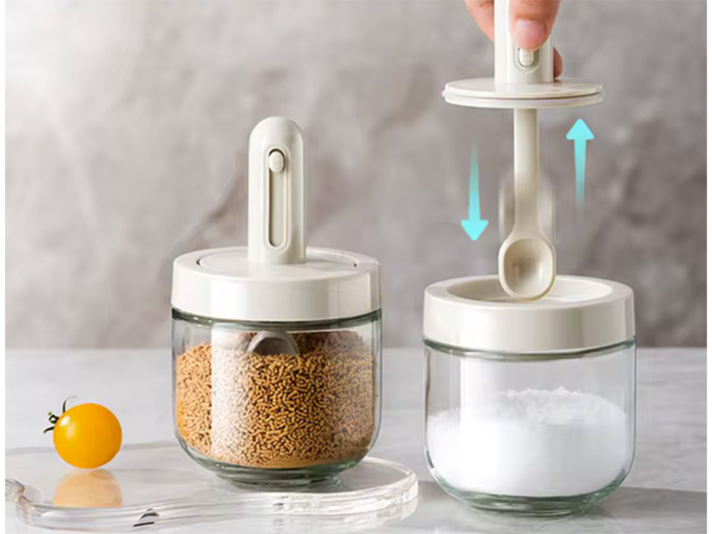 Spice Container with Spoon and Airtight Lid, 200 ml (0)
