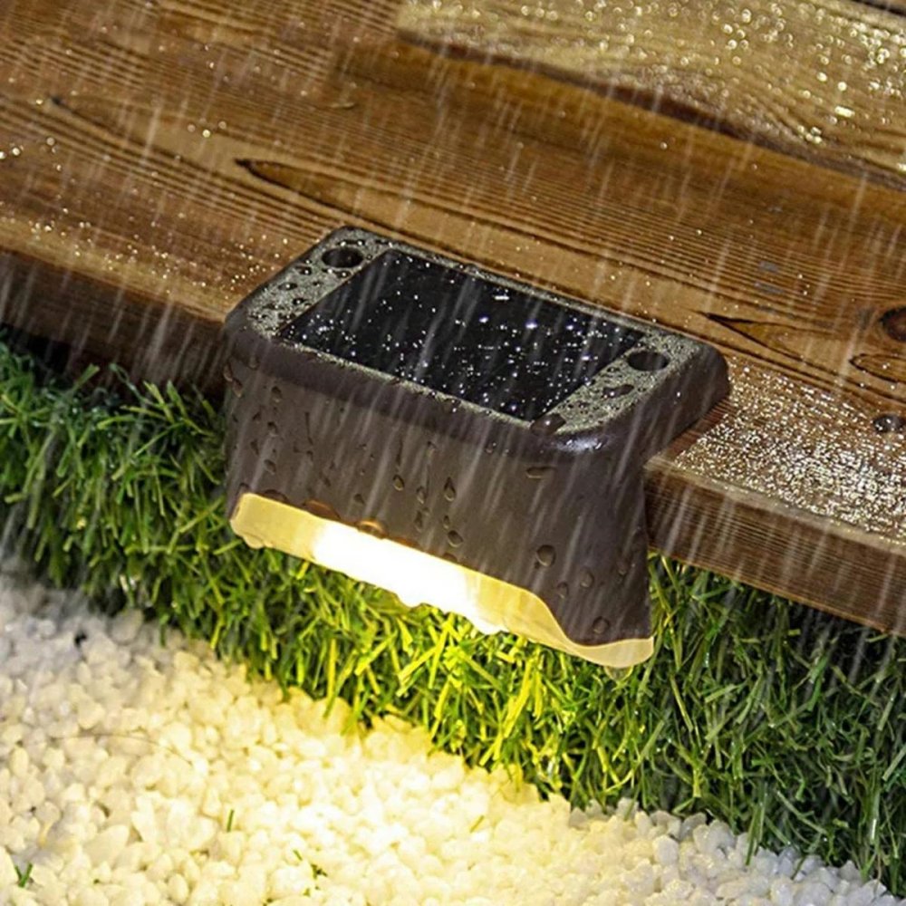 4 Pcs Solar LED Deck Lights Outdoor Path Garden Pathway Stairs Step Fence Lamp (7)