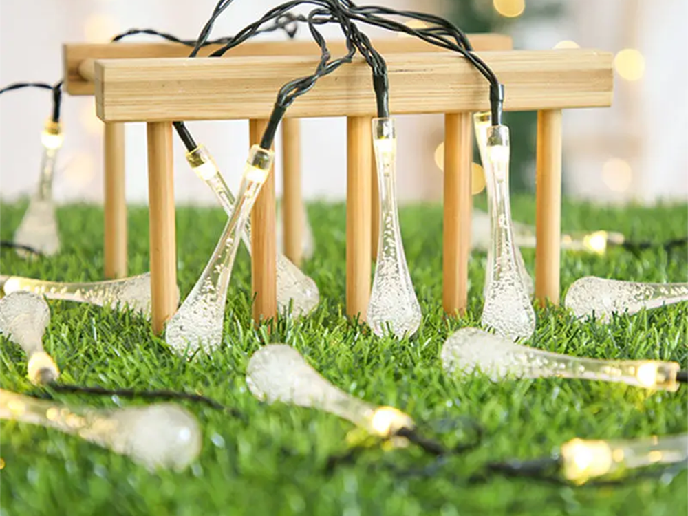 Solar garden LED string lights with 20 icicle bulbs, warm white (2)