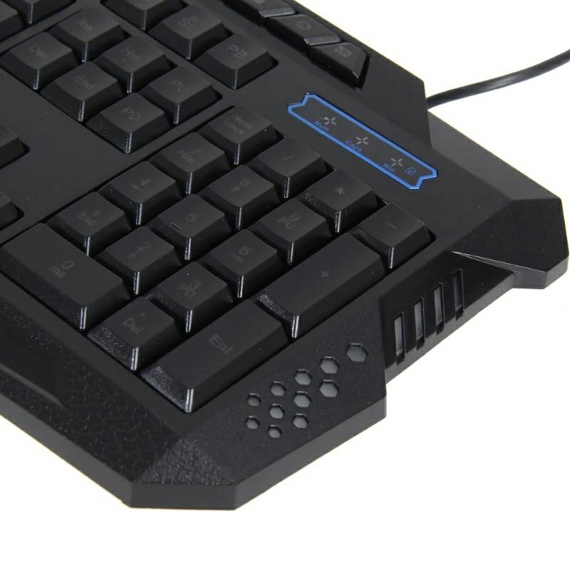 Gaming Keyboard with RGB Backlight Ergonomic and Spill-Resistant USB (1)