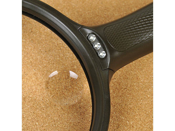 Large Handheld Magnifying Glass with 3 LED Lights 110mm 2x/5x, Black (3)