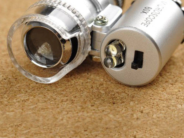 60x Pocket Microscope with 2 LED Lights for Jewellery and Coins (3)
