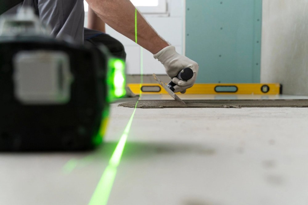 Self-Leveling 4D Laser Level 360° 16-Line Cross Line Green Beam (1)