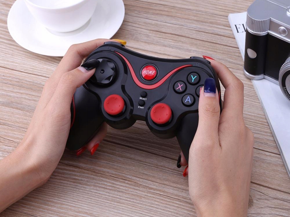 Wireless Game Controller Gamepad for Phones Android, iOS / Windows / PC / Smart TV (0)
