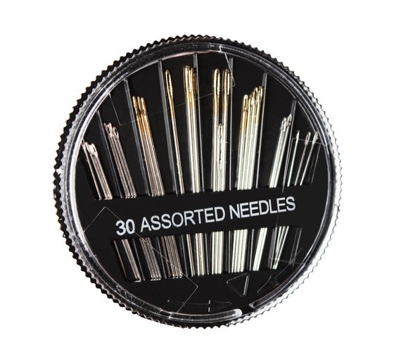 Sewing Kit Threads Needles, 70 pcs (1)