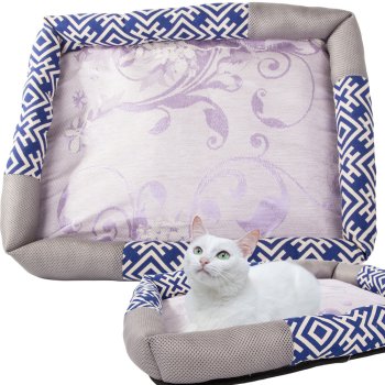 Cat bed with scratch mat, size S