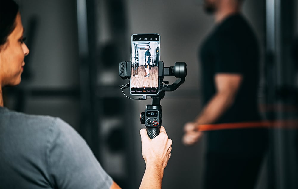 Hohem iSteady M6 3-Axis Smartphone Gimbal Stabilizer 400g Payload (2)