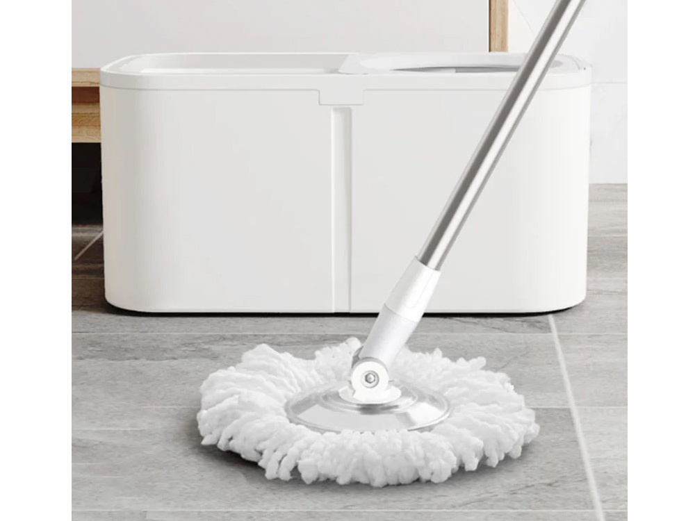 360° Spin Mop and Bucket Set with 2 Reusable Microfiber Pads (1)