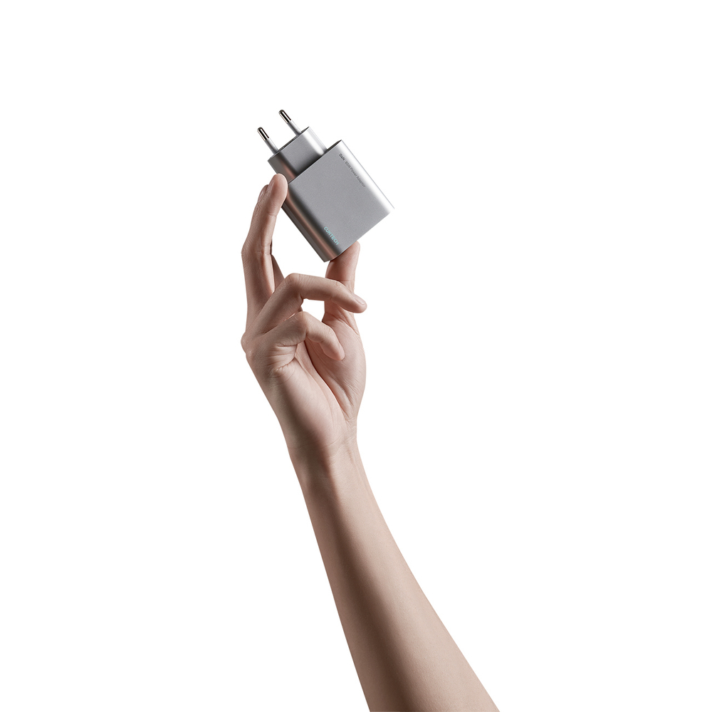 Cuktech 65W GaN 2xUSB-C 1xUSB-A Wall Charger - Gray (3)