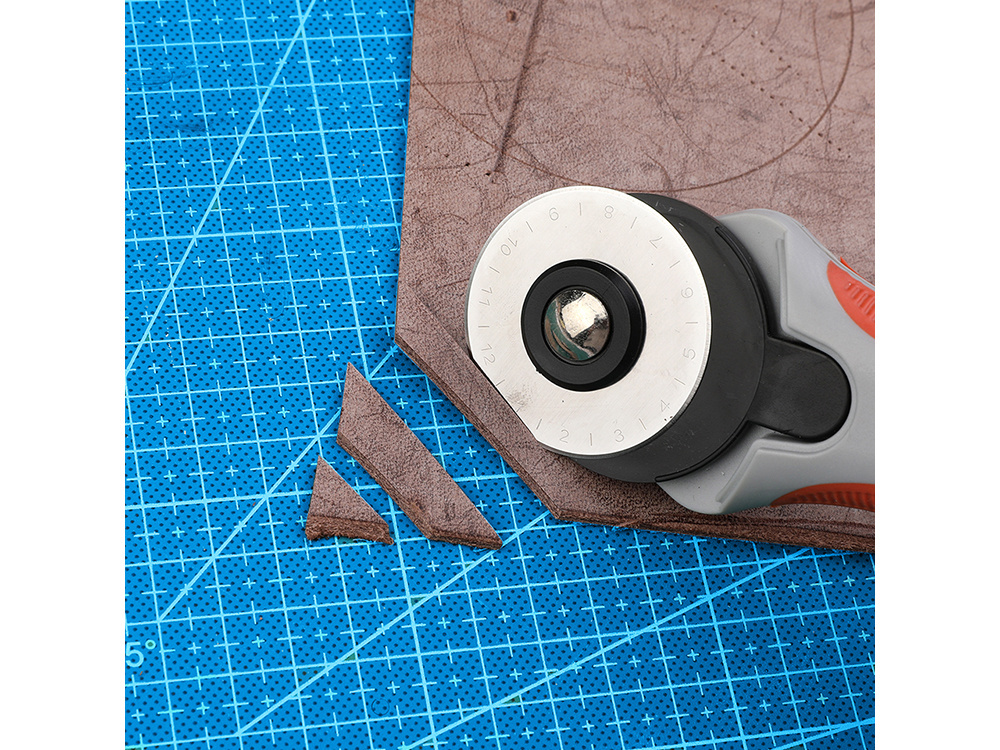 Self-healing cutting mat for model making A5, 15x22 cm, blue (3)