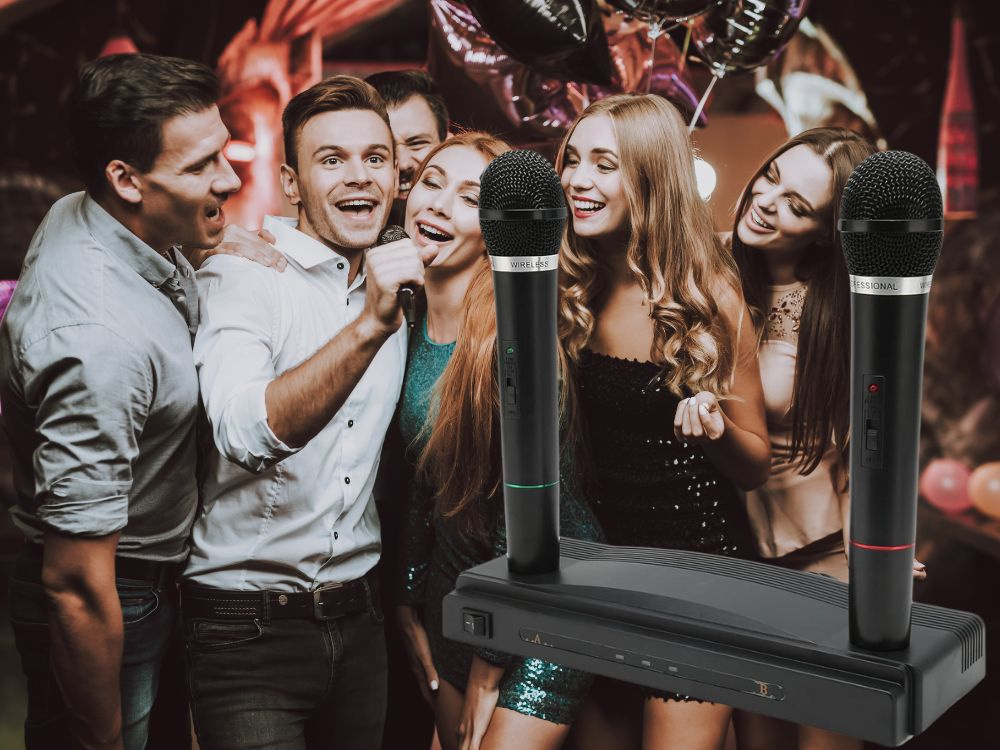 Karaoke Set 2x Wireless Microphones + Station (2)