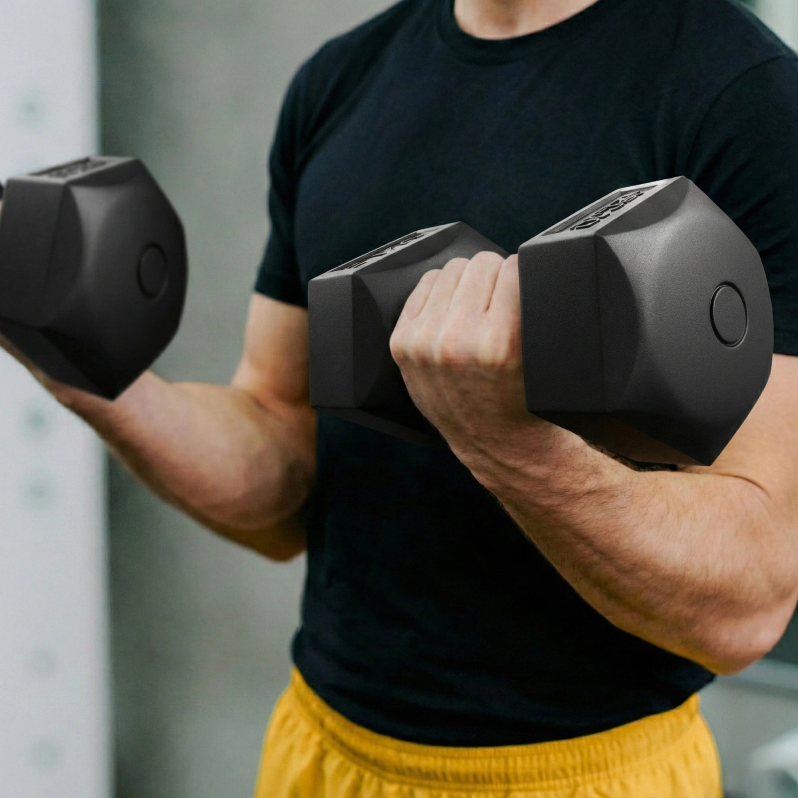 Bitumena hanteles 4FIZJO 2 x 7 kg komplekts mājas treniņiem, melnas (0)