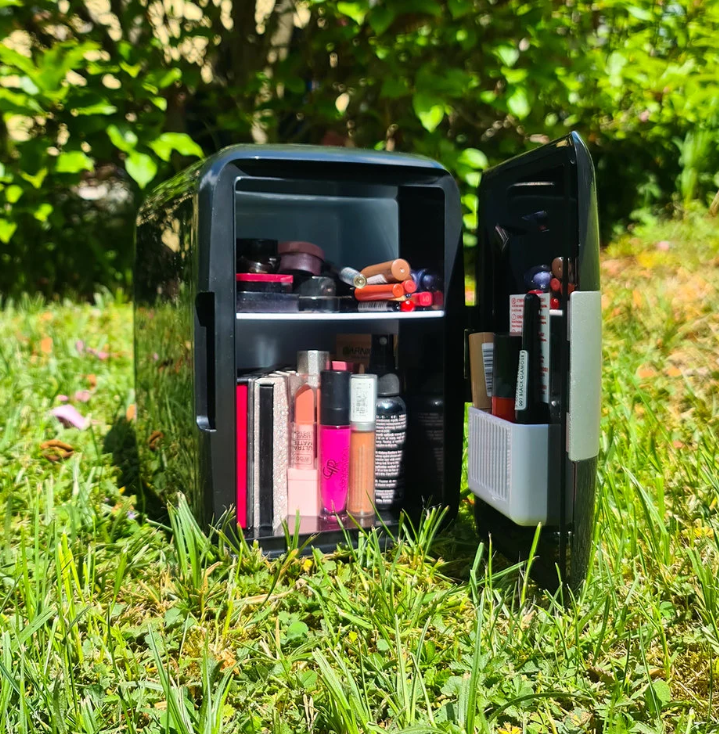 Piknika Pludmales Automašīnas Mini Ledusskapis Dzesēšanas Kārba Kaste 220V/12V, 4L, Melns | Picnic Beach Cooling...