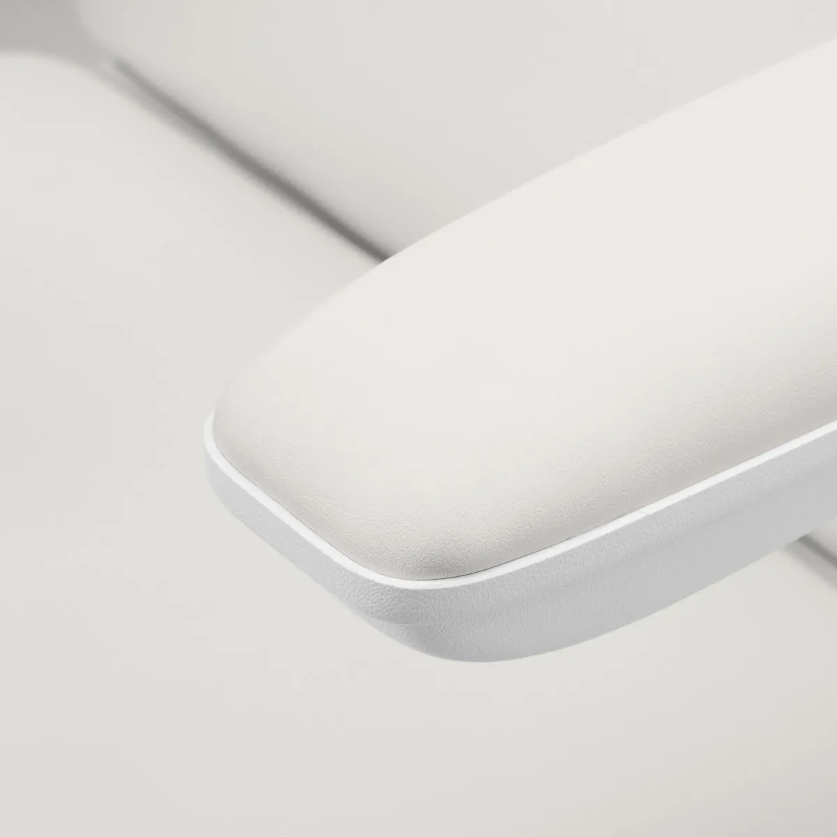 Electric Cosmetic Chair Sillon Eclipse, White (2)