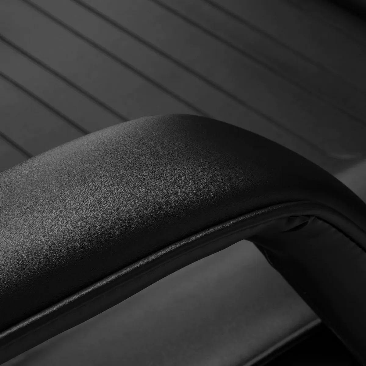 Sillon v2 210 Hydraulic Beauty Chair, Black